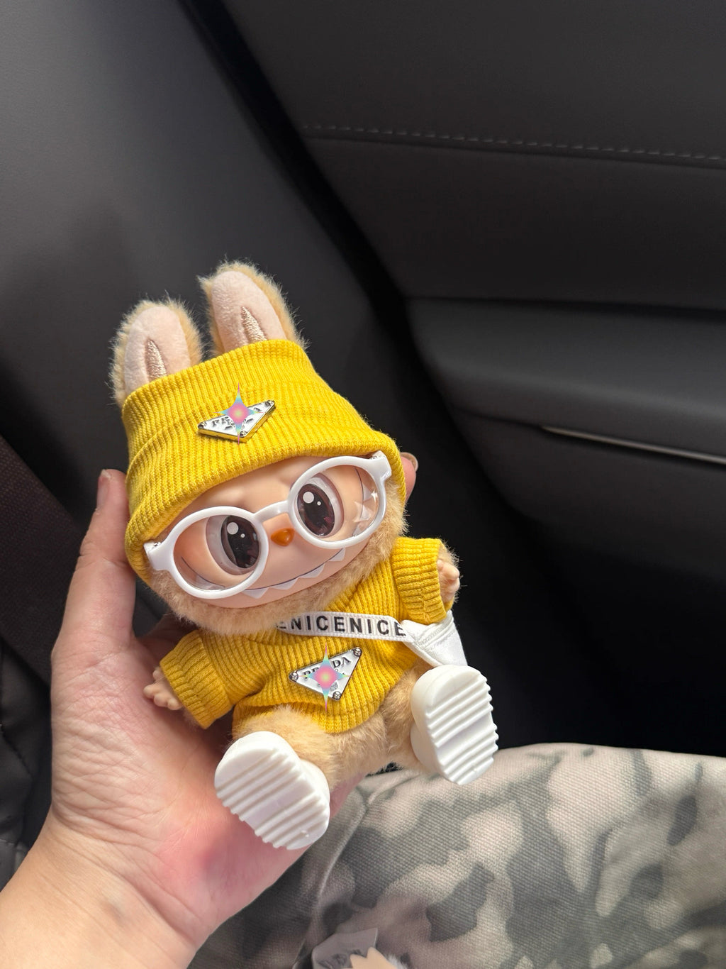 17cm Universal Labubu Doll Outfit - Heartbeat Yellow Canelé Costume Set (Fits Blythe/Pullip Dolls)