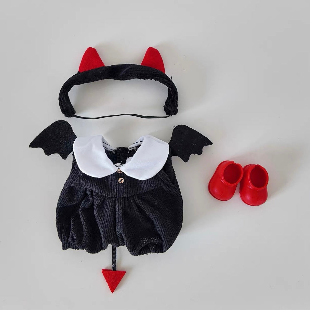 Labubu Sweet Little Devil Halloween Set